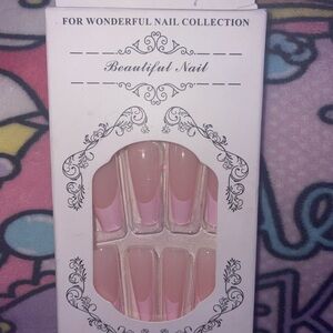 Pink French-tip Press-on Nails 24pcs